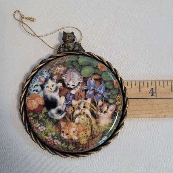 Bradford Exchange Kitten Expeditions Ornament In The Flower Bed 1997 - Picture 6 of 7